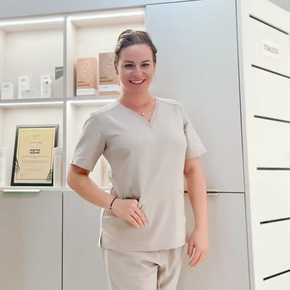 Zabiegi i Terapie Trychologiczne 3 Monika Barnaś - Kosmetolog Medyczny, Trycholog, Właścicielka Akademii, Salon Fryzjerski i Kosmetyczny Beauty Moments